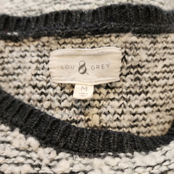 ✨2 for $5✨ Lou & Grey Thick Cozy Textured Sweater Size Medium - Picture 6 of 7